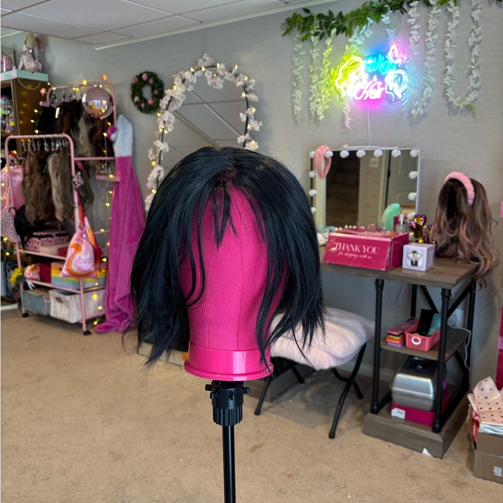 Chelsea Smith Wig-CSC - Picture 2 of 3